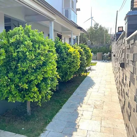 호텔 Lueks, Size Oezel Deniz Ve Havuz