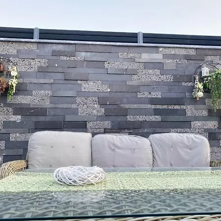 Lueks, Size Oezel Deniz Ve Havuz Çeşme