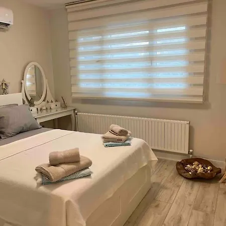 Lueks, Size Oezel Deniz Ve Havuz Hotel *