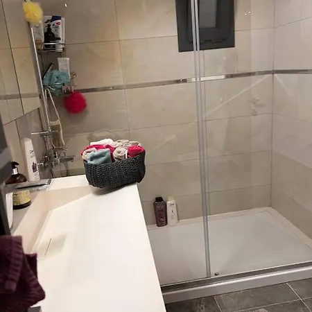 Lueks, Size Oezel Deniz Ve Havuz *